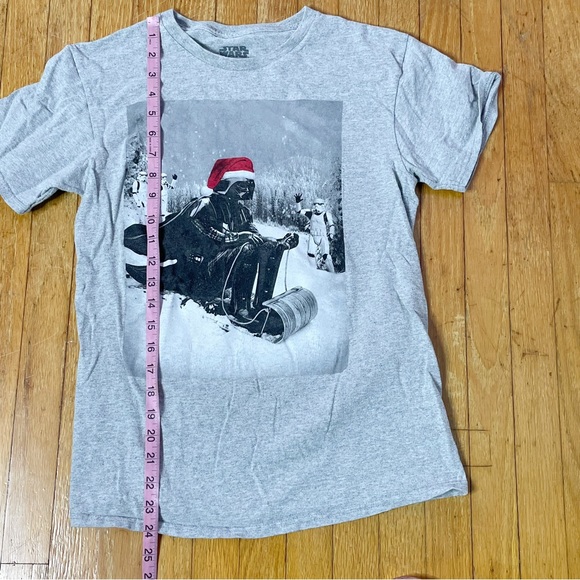Star Wars Darth Vader Sledding Gray Tee Size Men’s Small - Picture 5 of 5